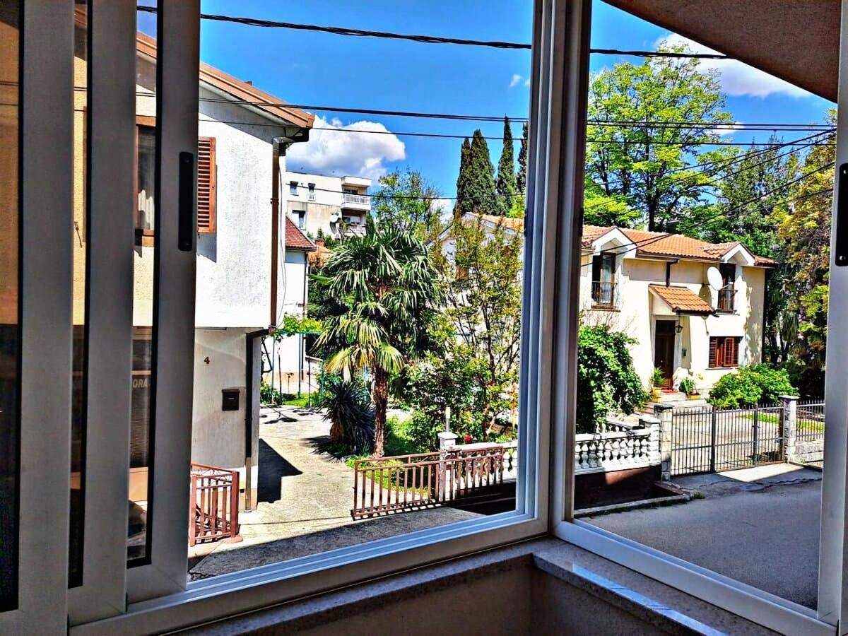 מוסטר Apartment Aria Lux מראה חיצוני תמונה