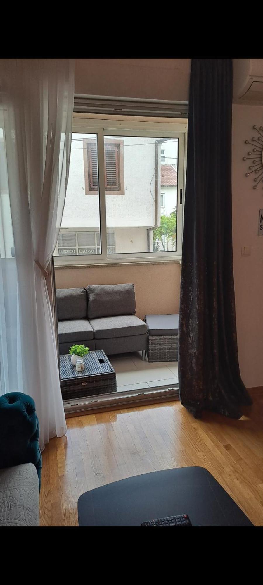 מוסטר Apartment Aria Lux מראה חיצוני תמונה